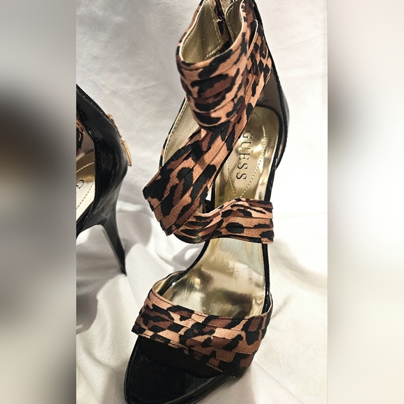 Like-New Guess High Heels Size 7m - Picture 4 of 7